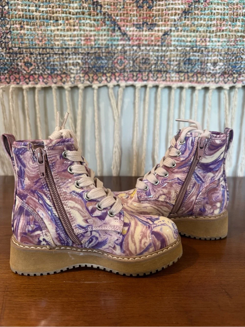 STEVE MADDEN “Toliviaa” Girl’s  Pink Marble Platform Lace-Up Boots